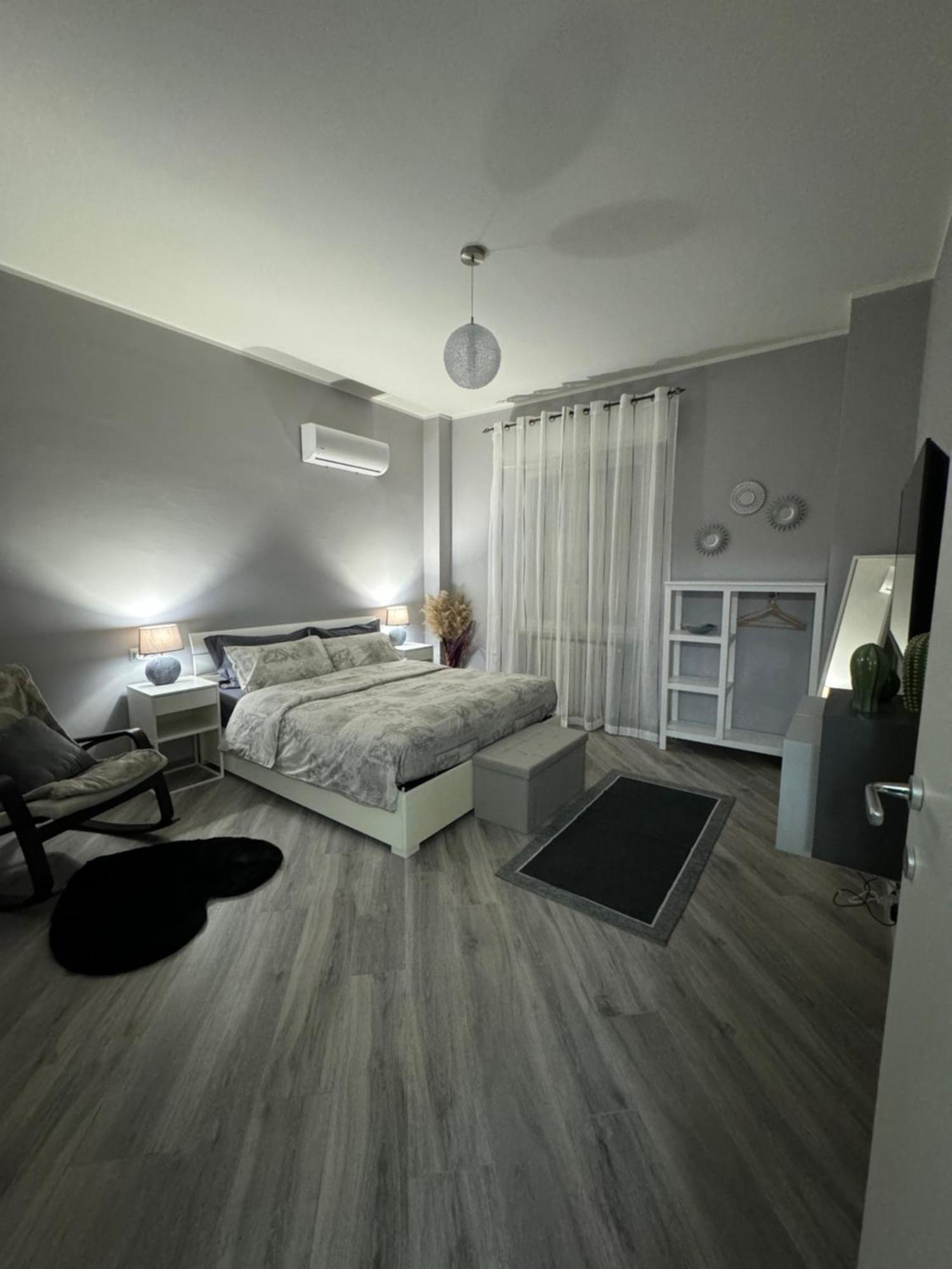 Trento House Zona Stazione Centro Storico Apartment Парма Екстериор снимка