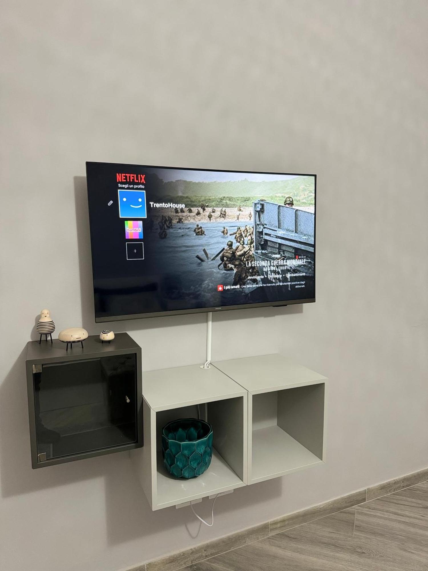 Trento House Zona Stazione Centro Storico Apartment Парма Екстериор снимка