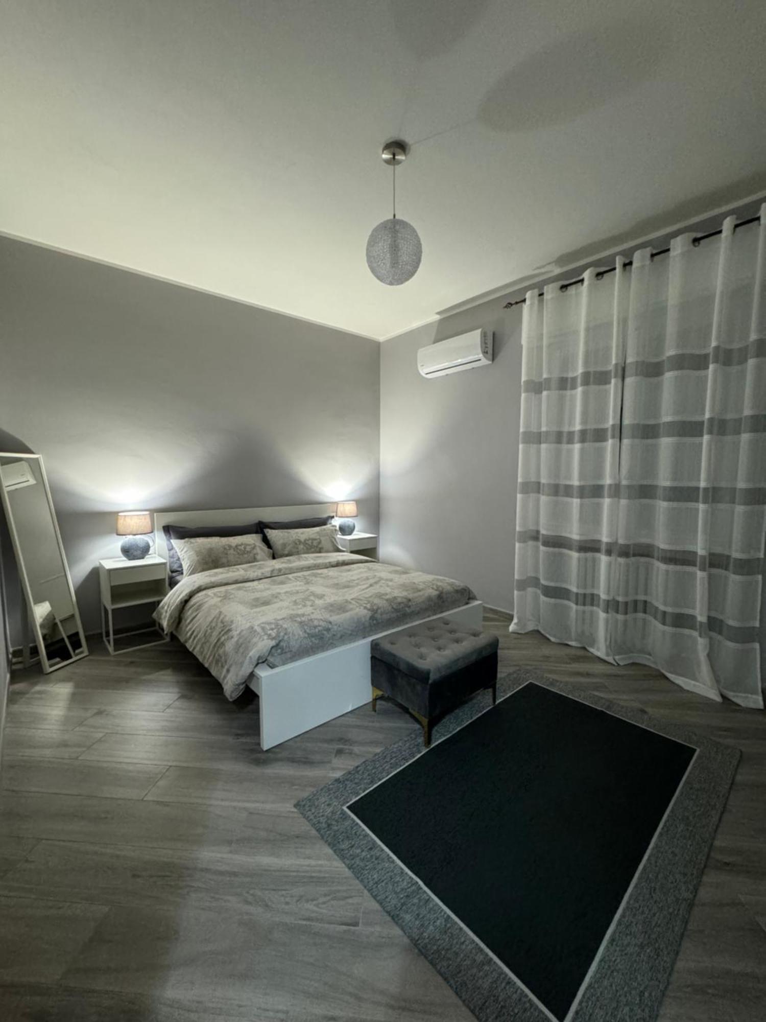 Trento House Zona Stazione Centro Storico Apartment Парма Екстериор снимка
