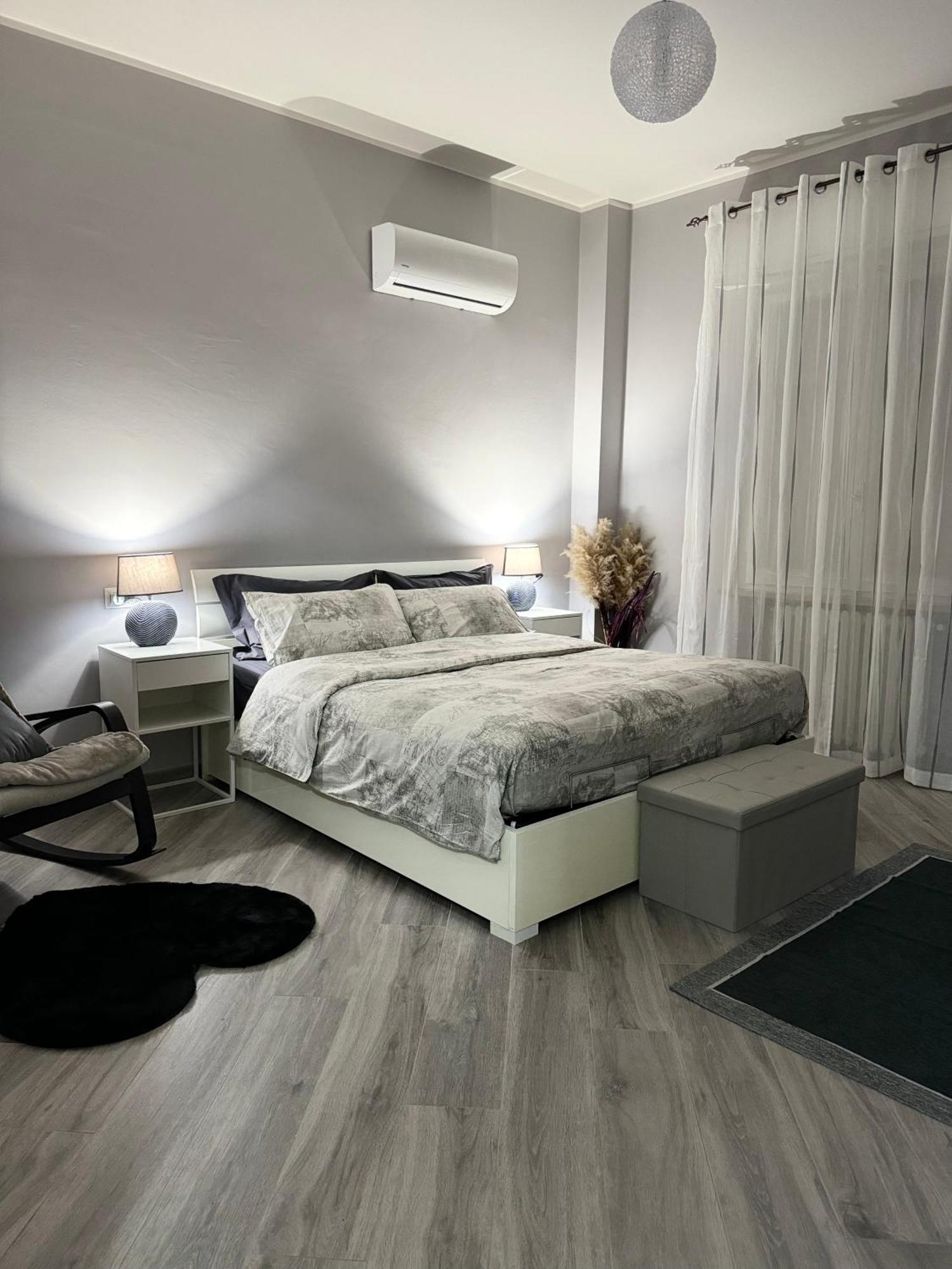 Trento House Zona Stazione Centro Storico Apartment Парма Екстериор снимка